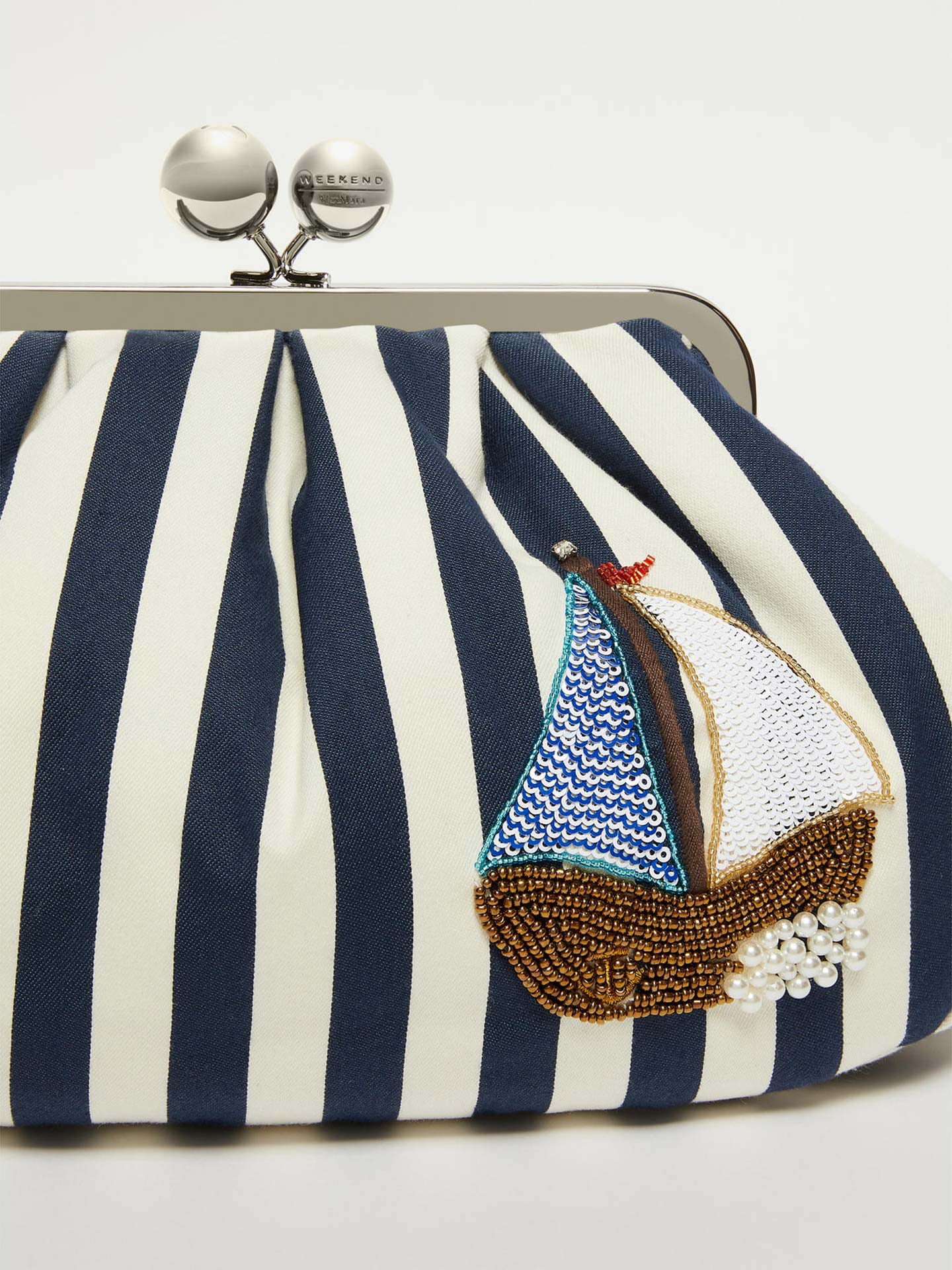 Mala Clutch WKAGERUSIA