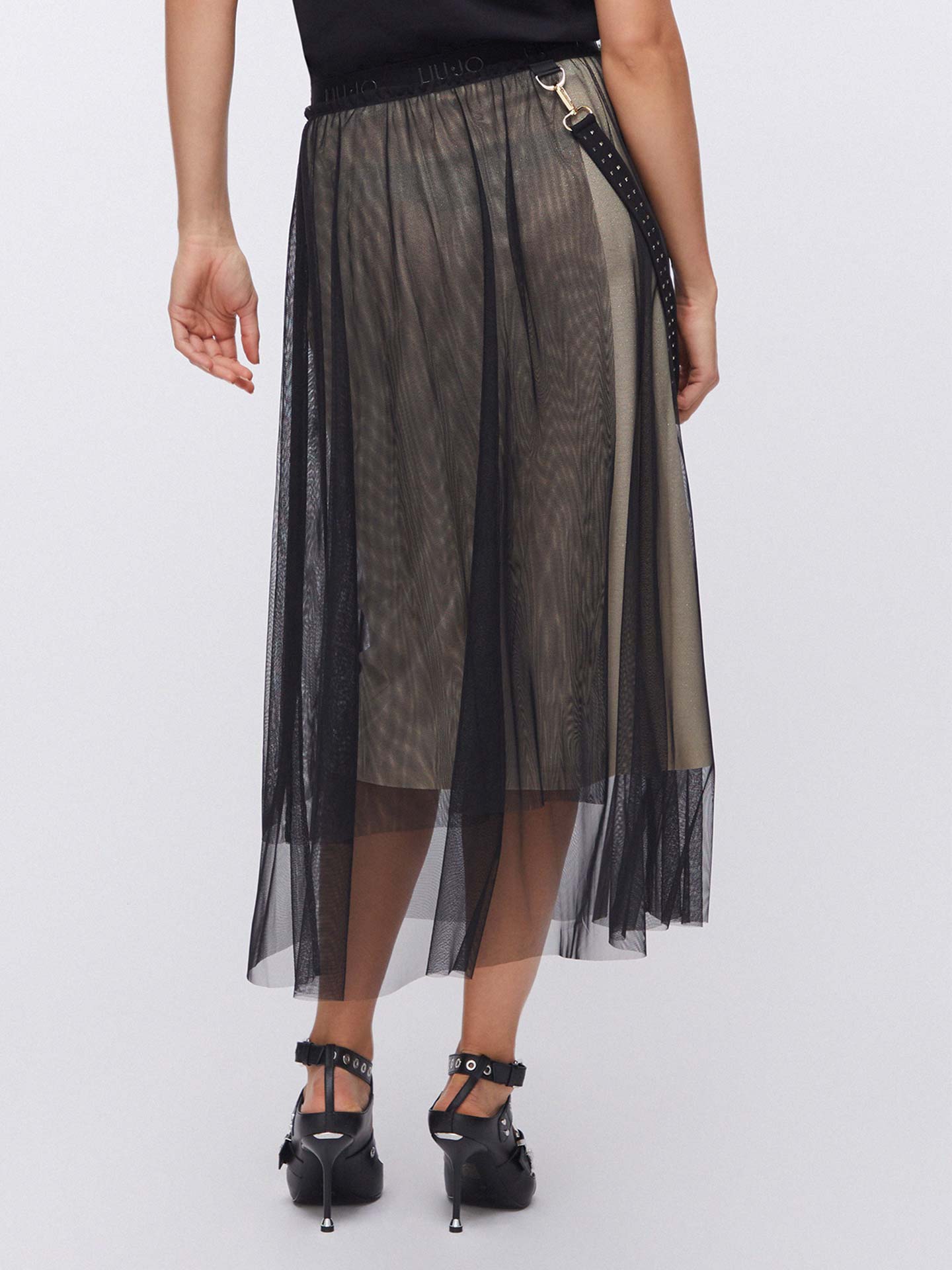 Saia Comprida de Tule Assimétrico