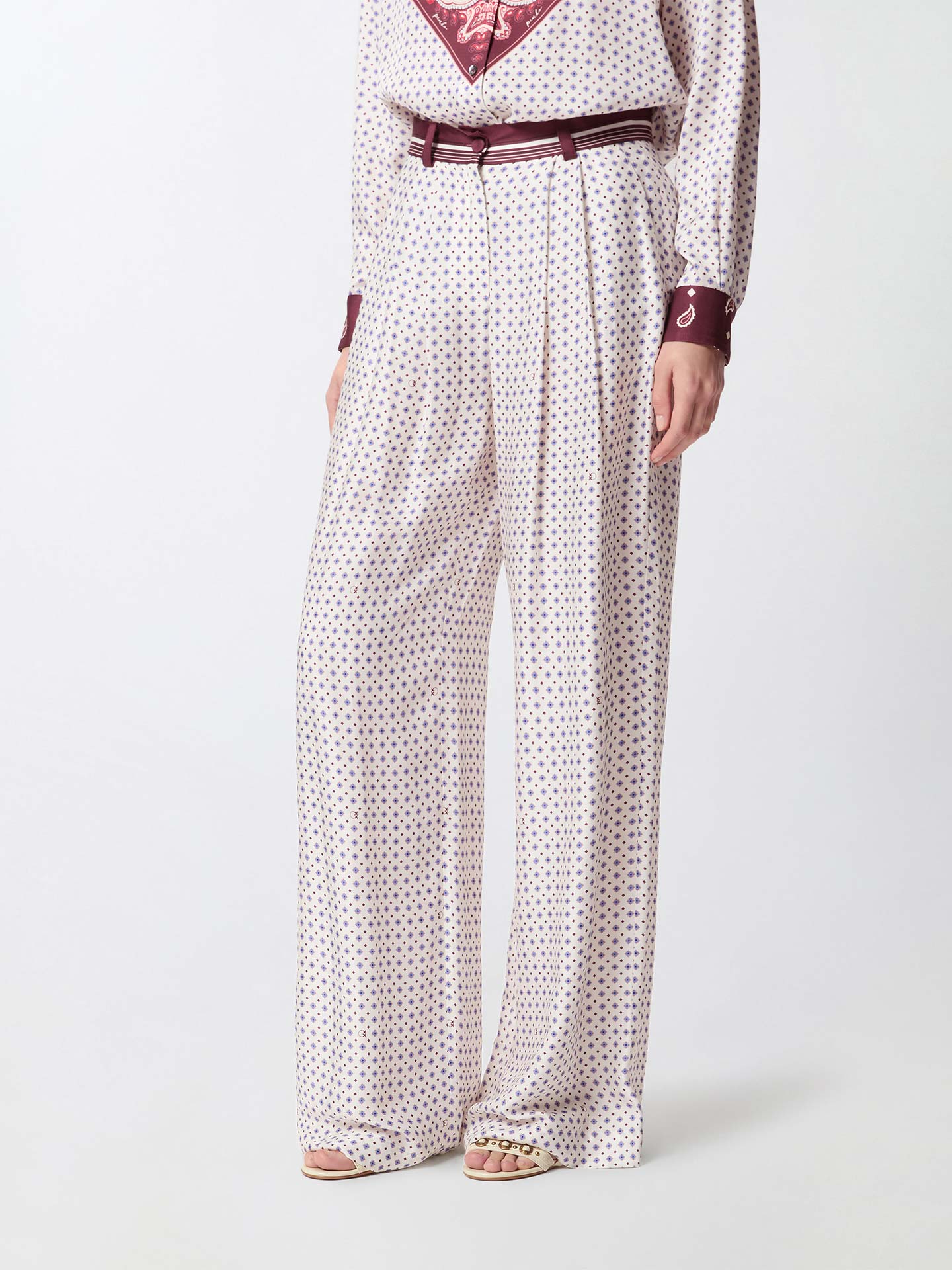 Calças Largas de Cintura Subida