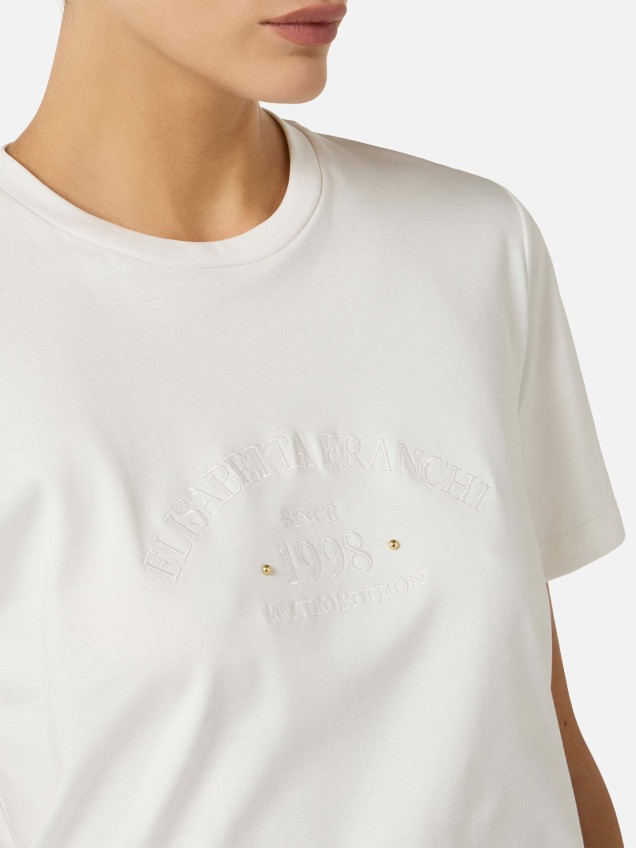 T-Shirt com Logótipo Bordado