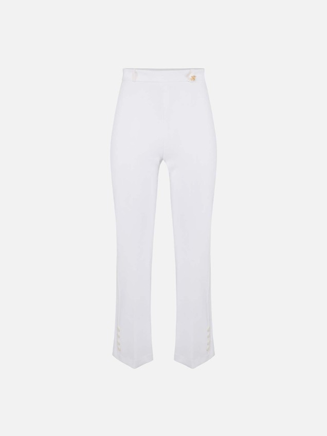 Cal�as com Abertura na Bainha