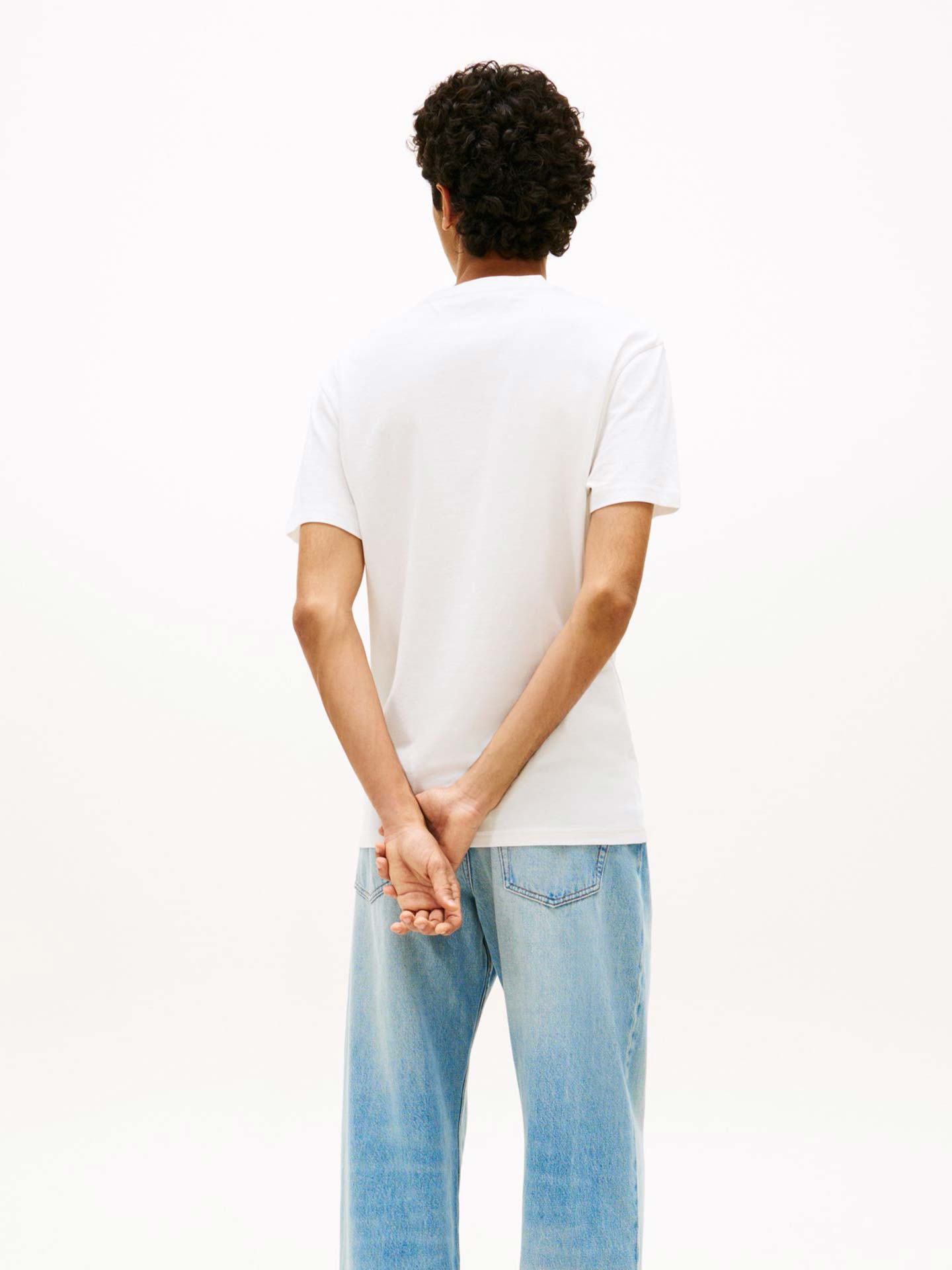 T-shirt com Logótipo Bordado