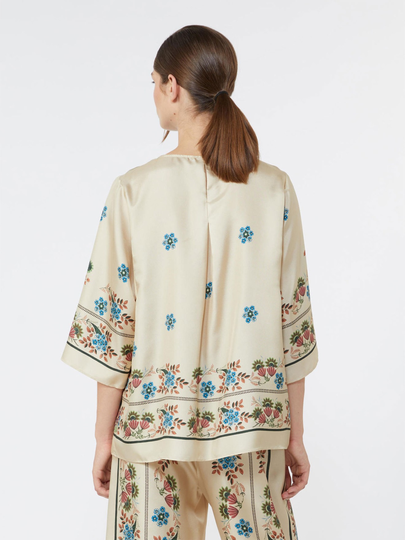 Blusa de Seda WKDSAMBA