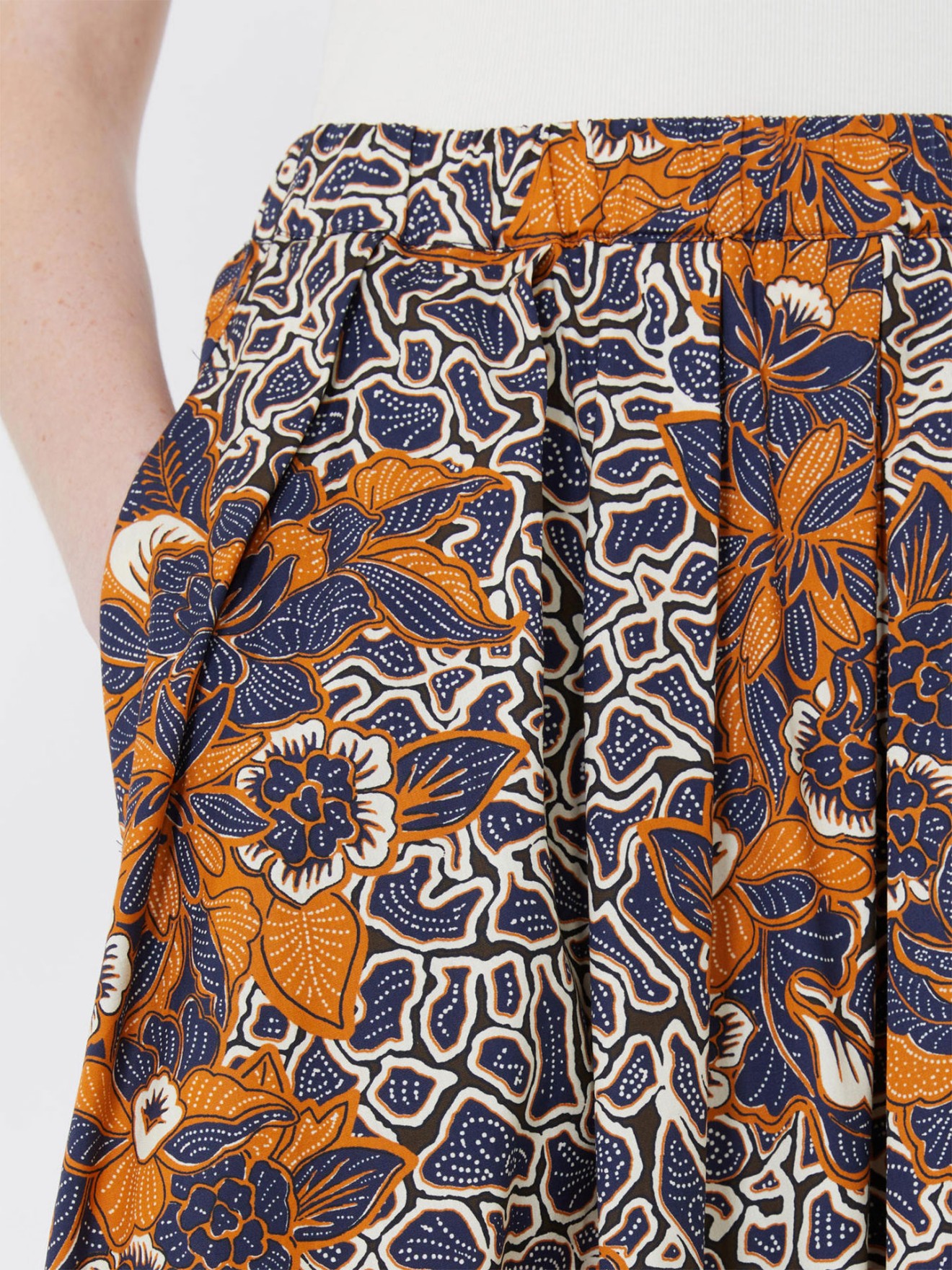 Saia Plissada WKDUOMO