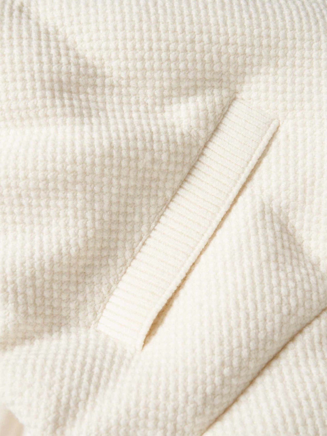 Blus�o Acolchoado em Malha Tricotada