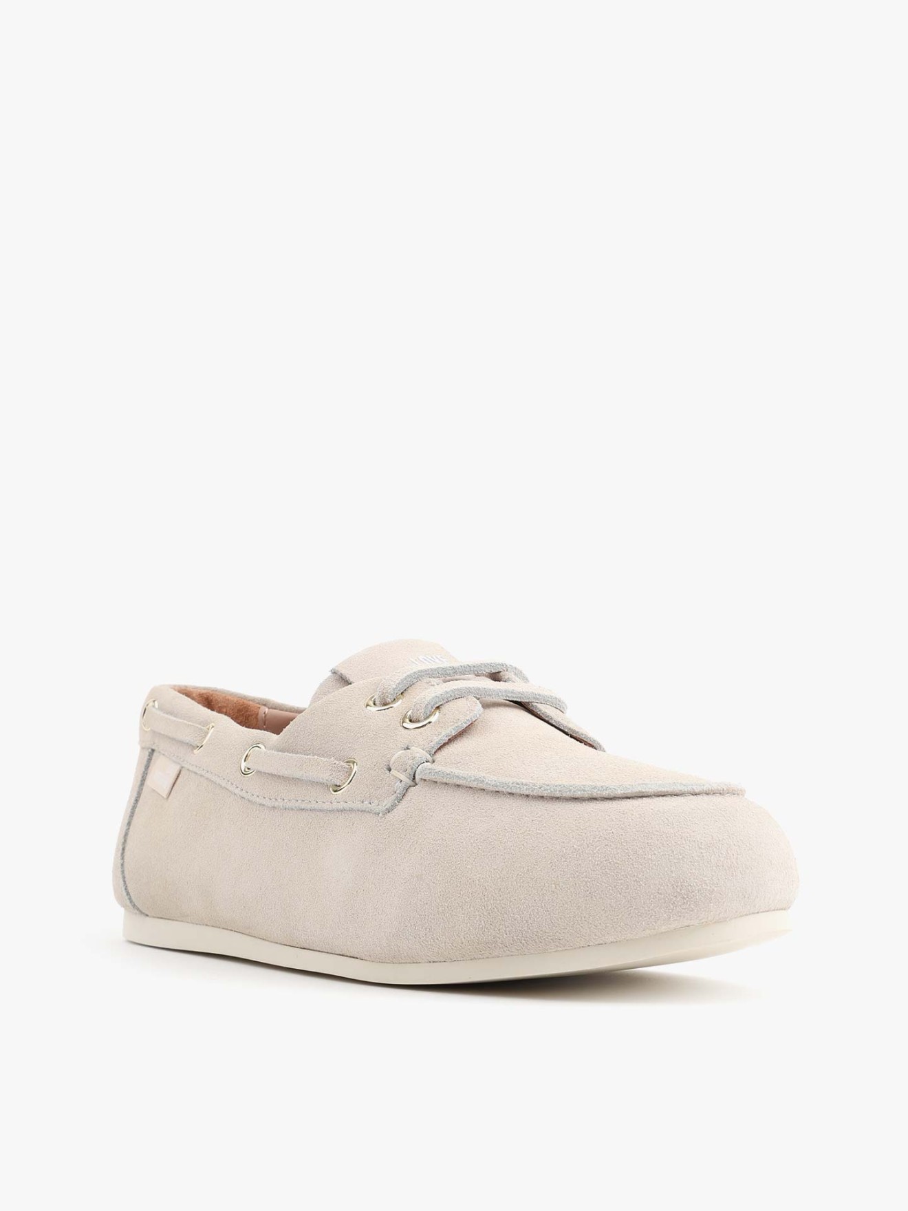 Sapatos de Vela em Camur�a