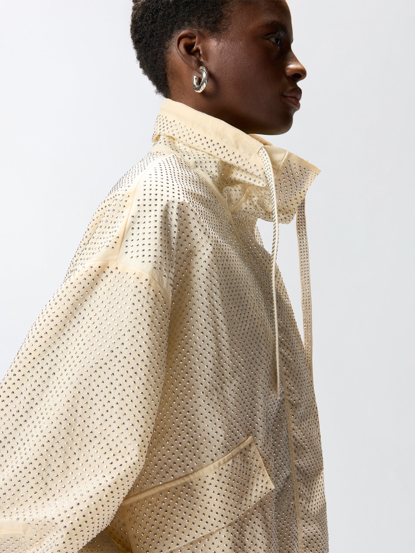 Blus�o com Aplica��es de Brilhantes Babette