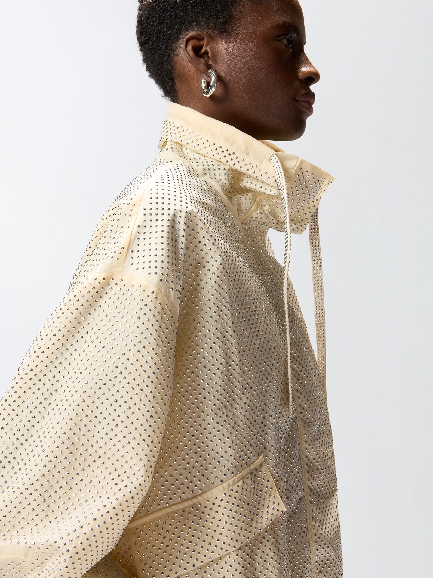 Blusão com Aplicações de Brilhantes Babette