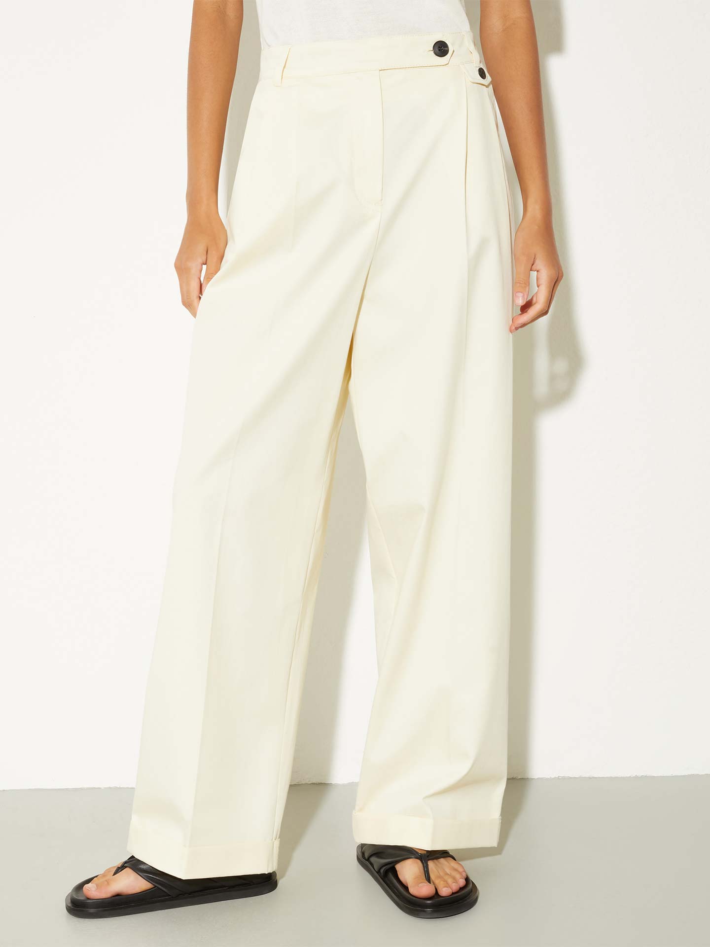 Calças Largas MCOAFONE