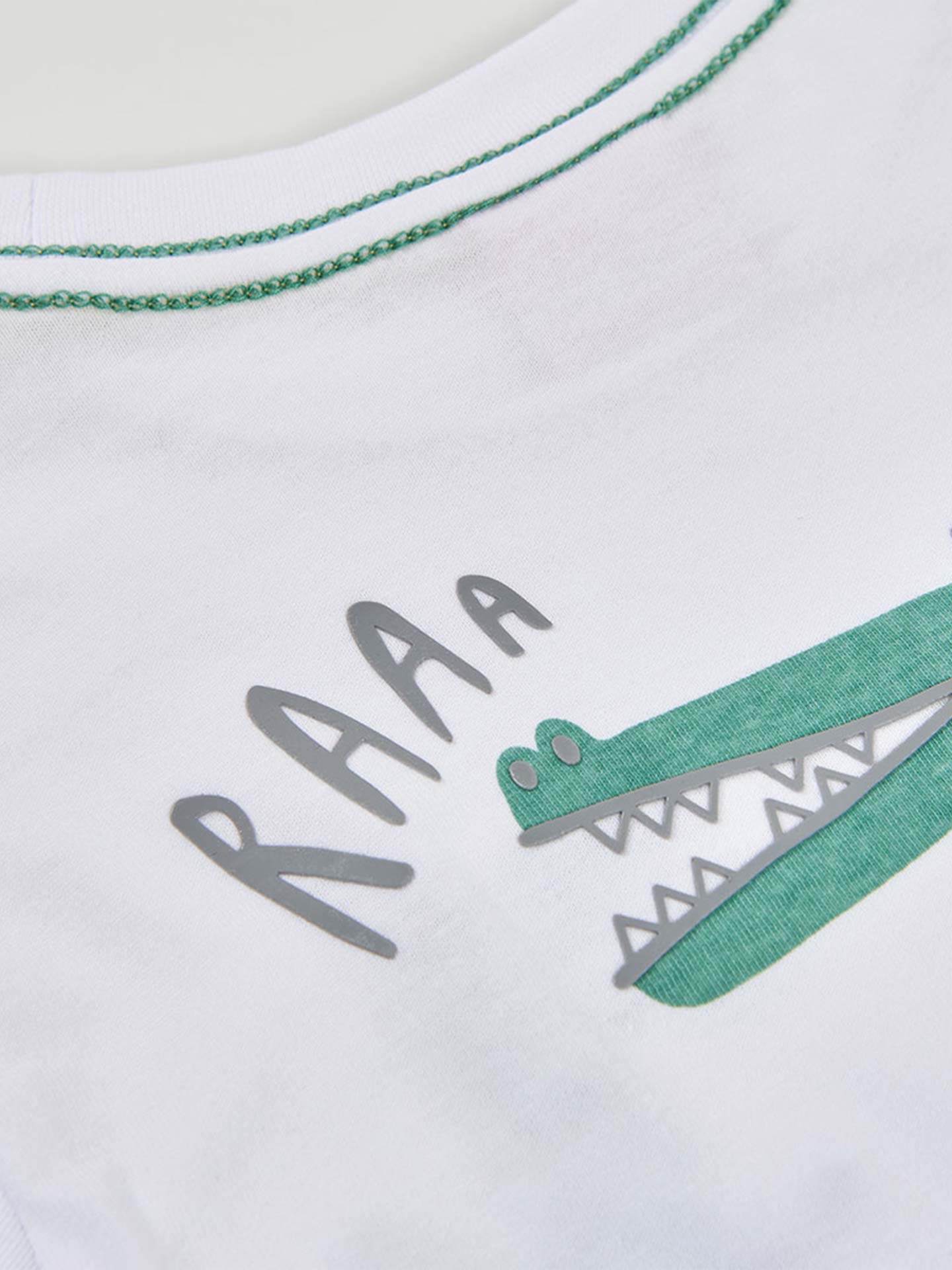 T-shirt com Estampado de Crocodilo