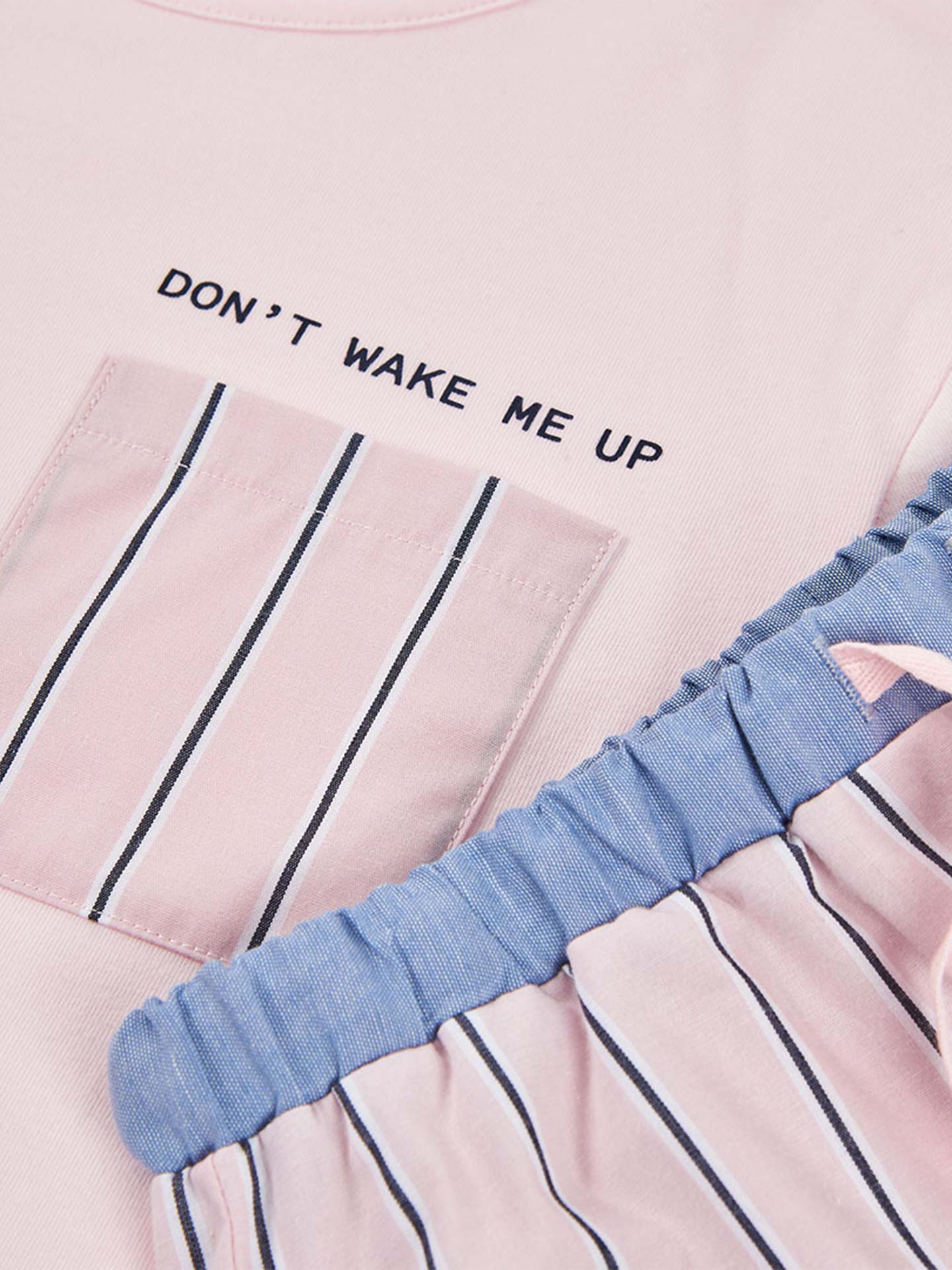 Pijama de Manga Curta e Calções