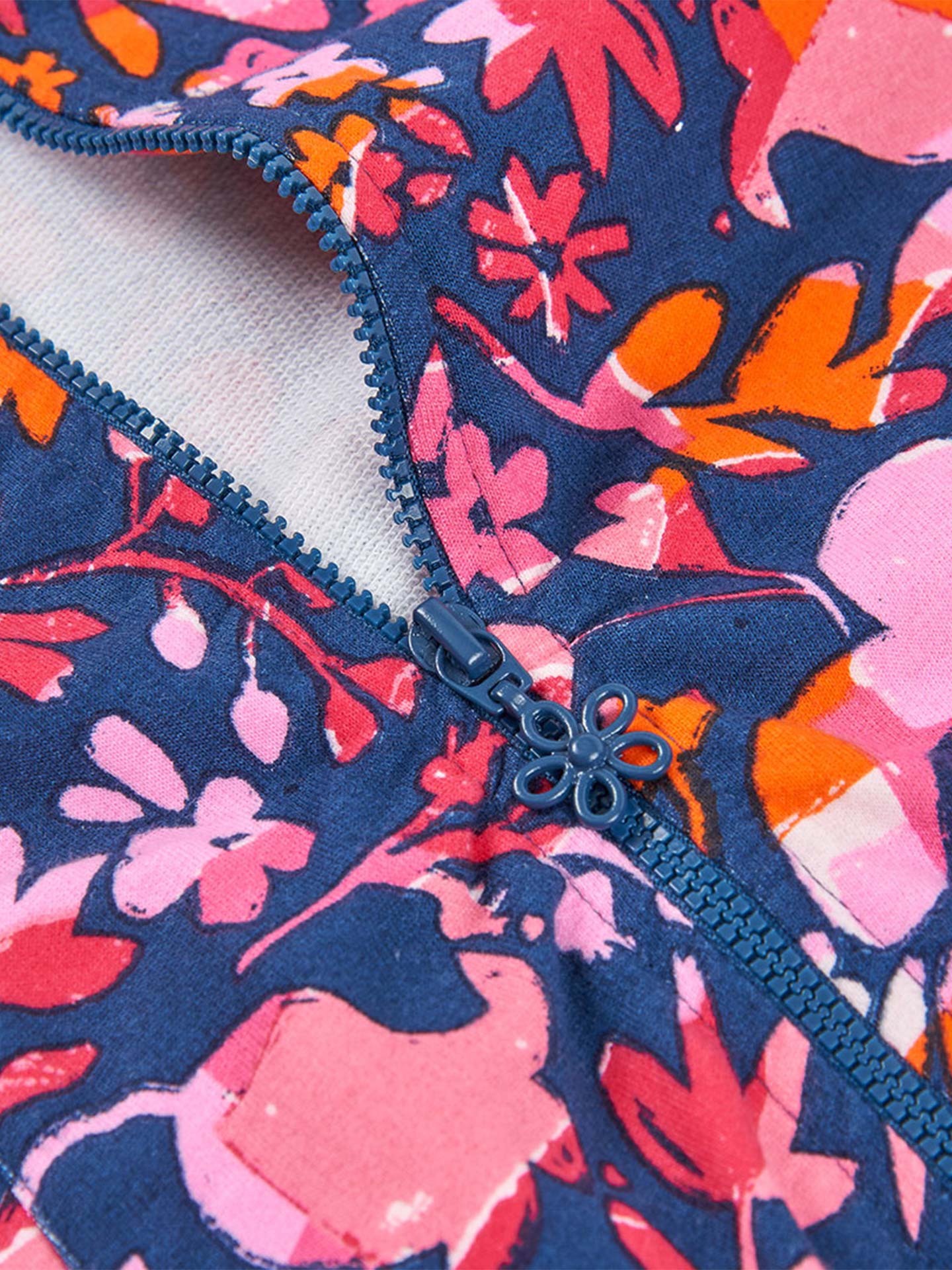 Casaco Estampado com Capuz