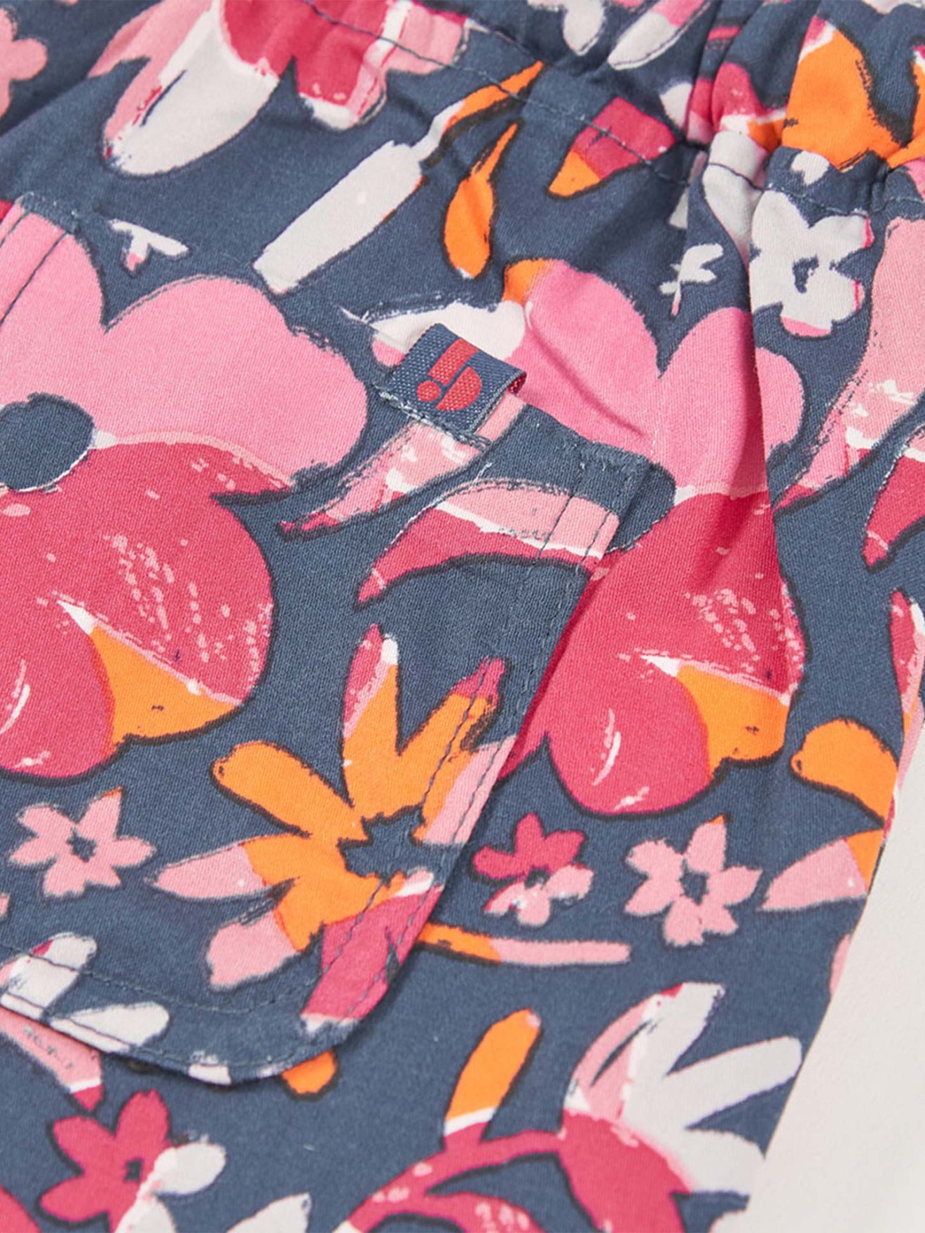 Cal��es com Padr�o Floral