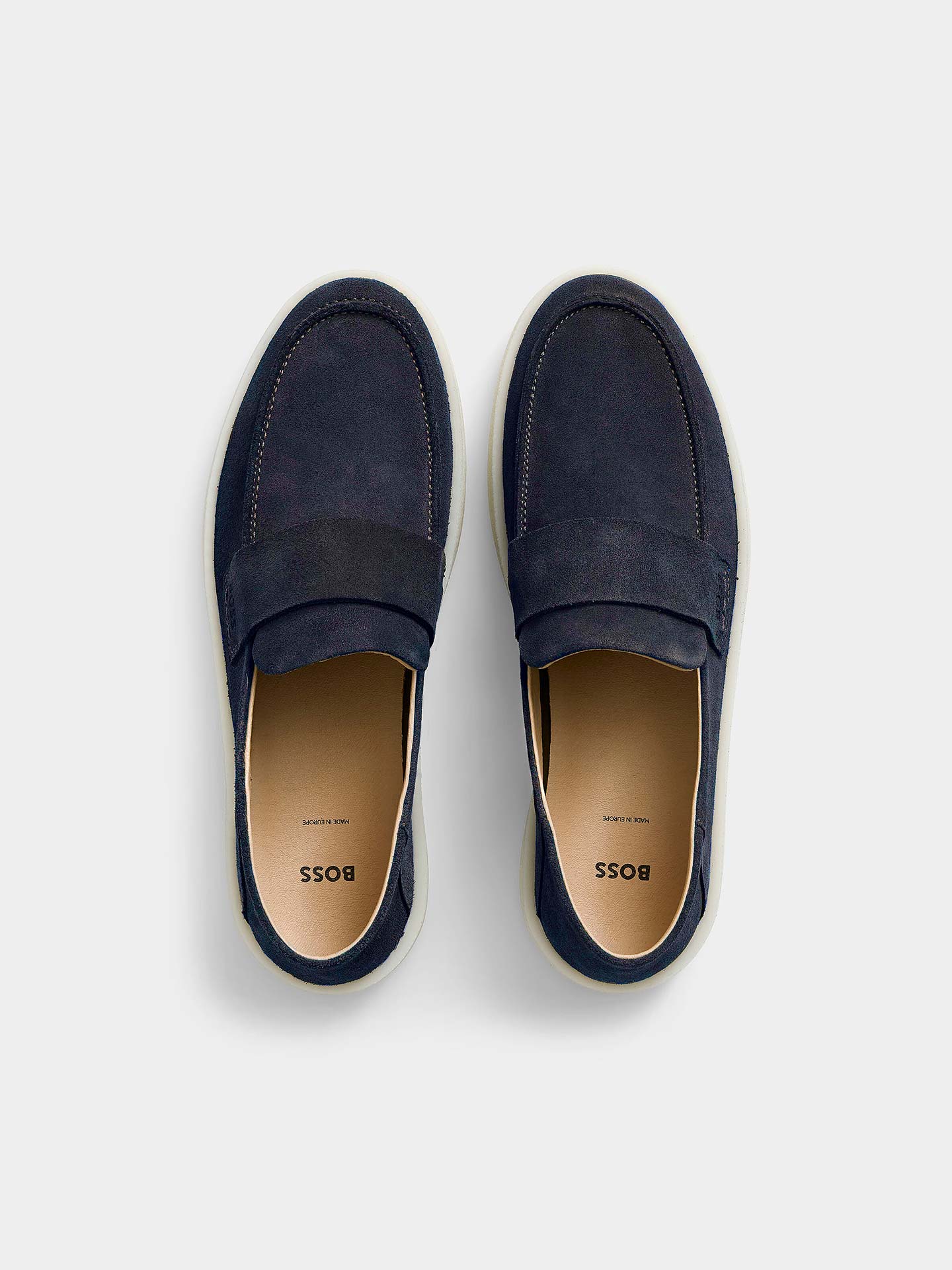 Mocassins BOSS em Camurça