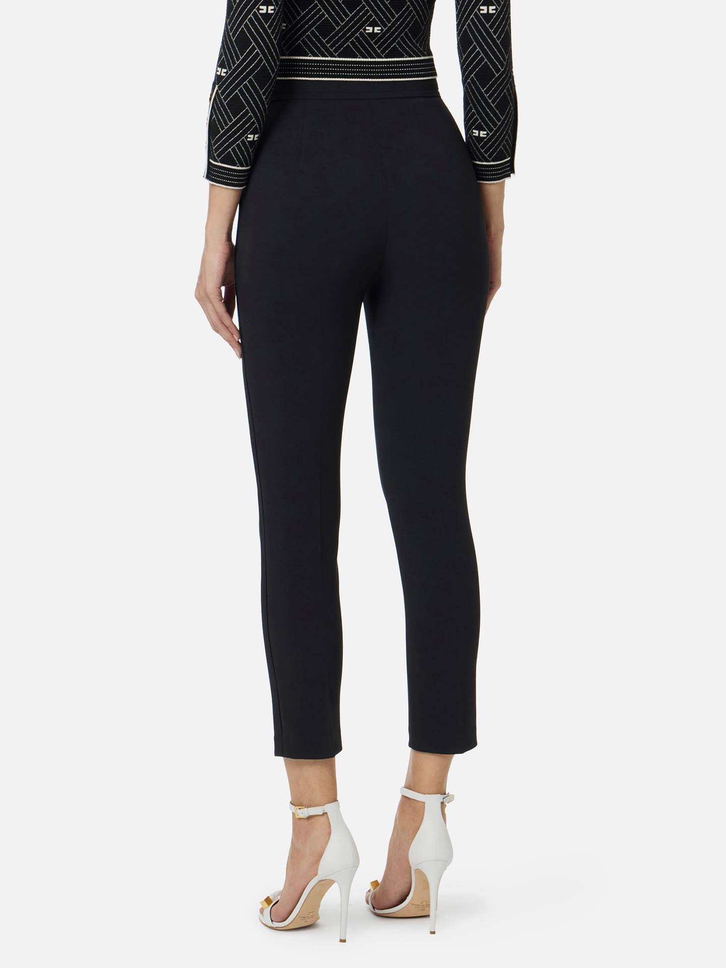 Calças Cropped Elásticas