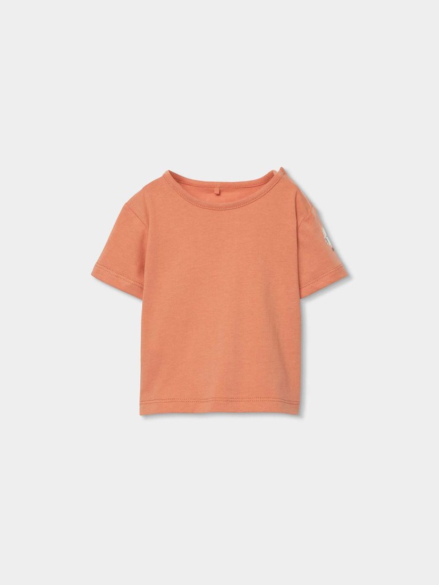 Conjunto de T-shirt e Jardineira