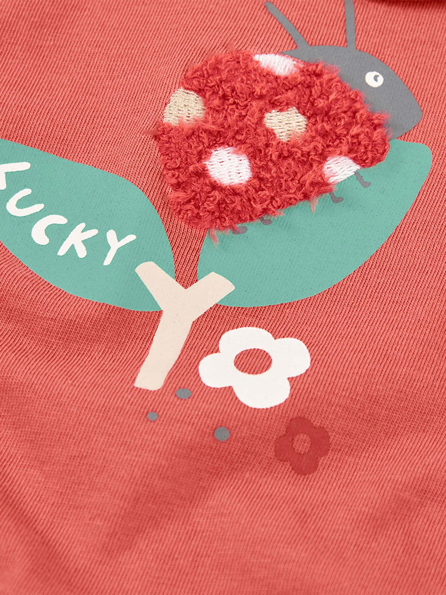 Conjunto de T-shirt e Leggings