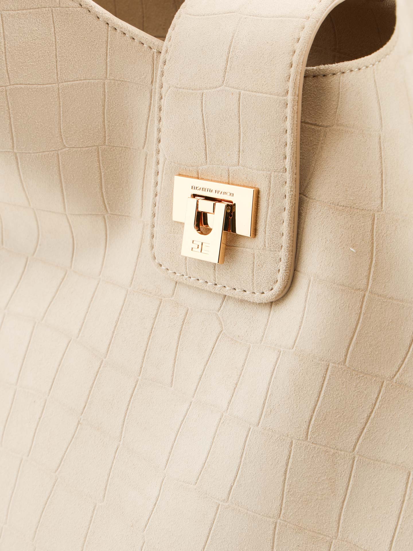 Mala de Ombro Efeito Camurça