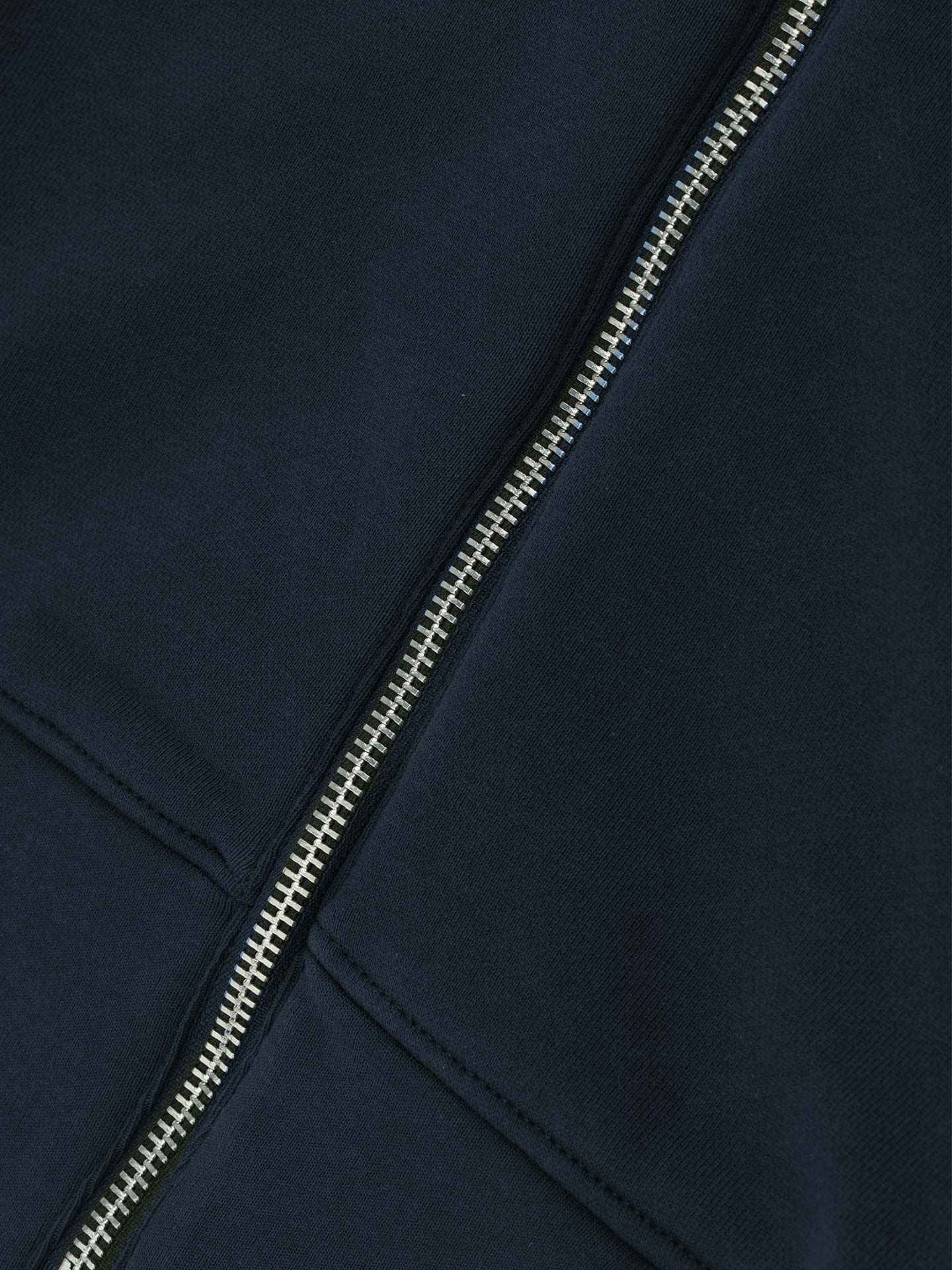 Casaco com Capuz e Fecho de Correr