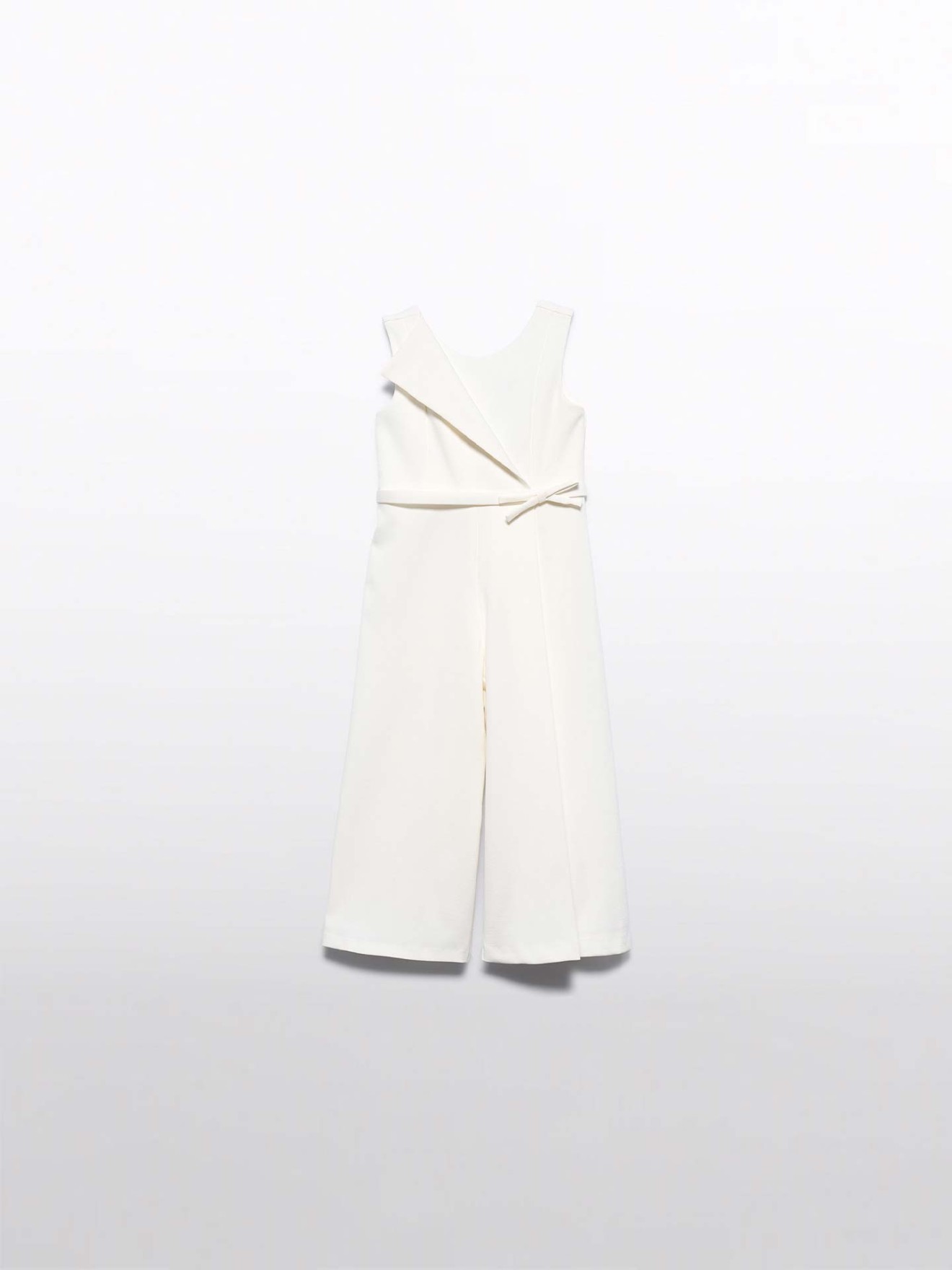 Macacão sem Mangas com Perna Larga