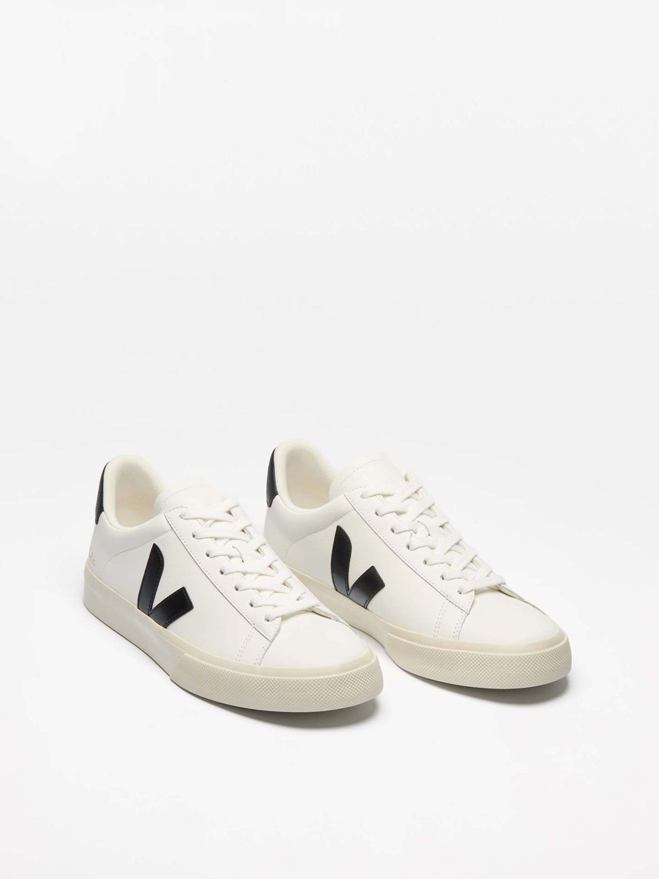 Sapatilhas Campo em Pele