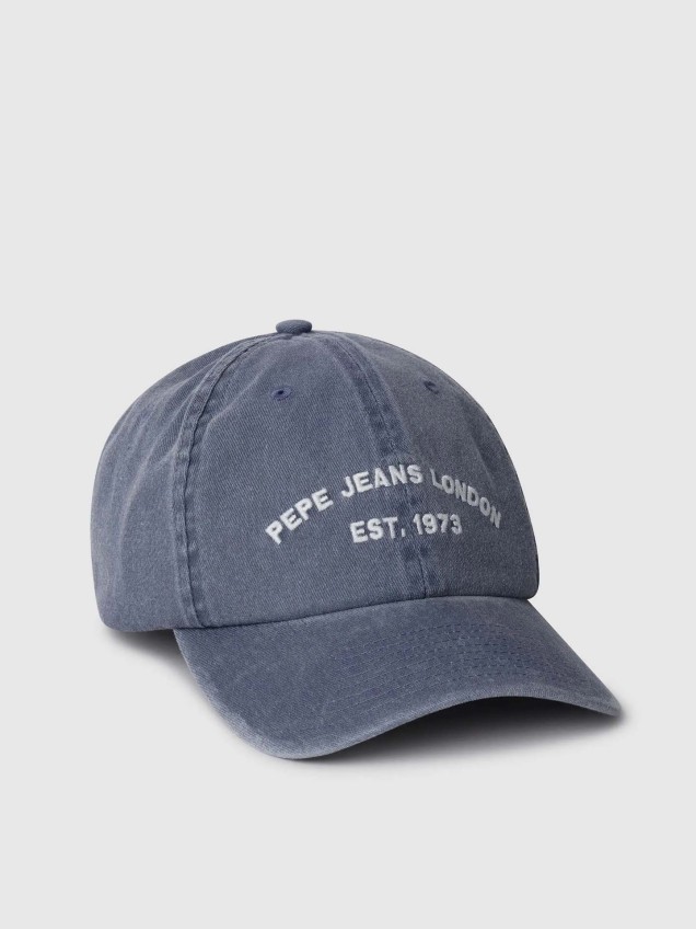 Bon� com Logo Bordado