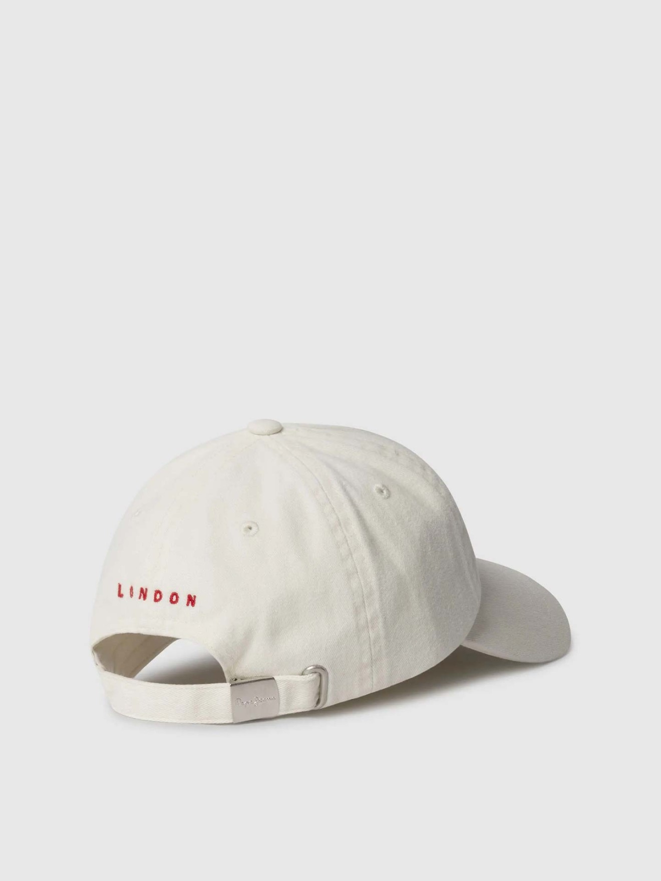 Bon� com Logo Bordado
