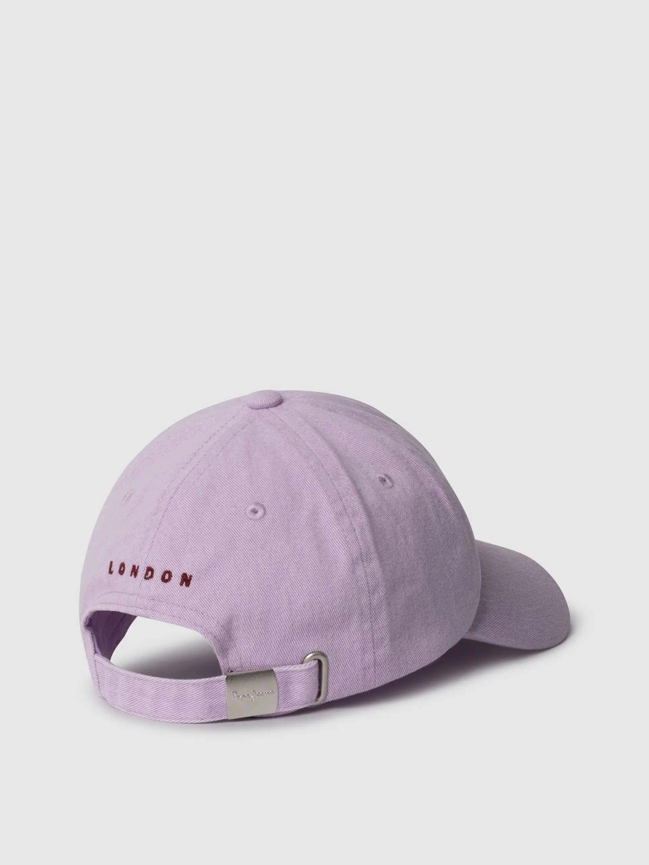 Bon� com Logo Bordado