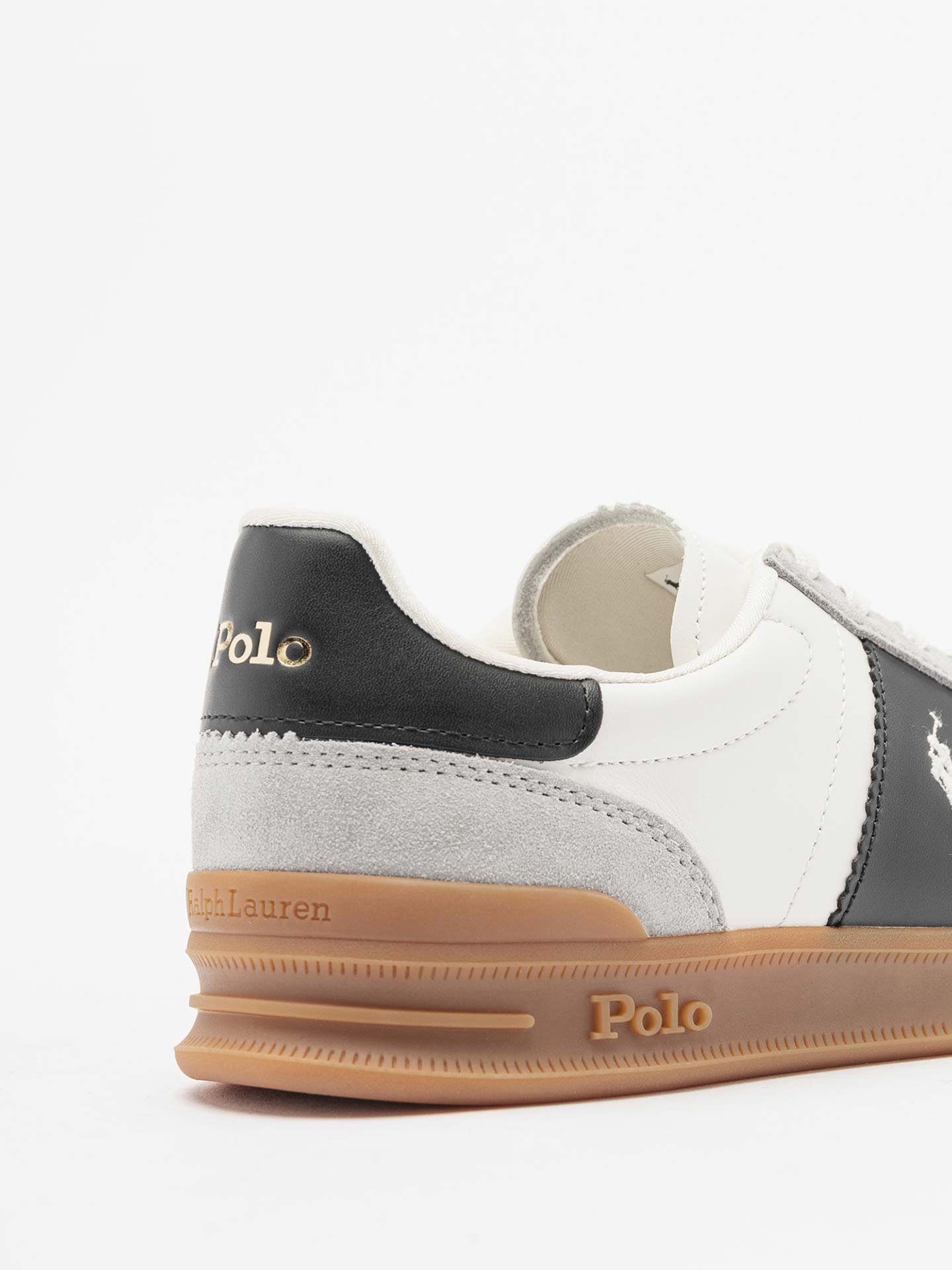 Sapatilhas HRT Aera em Pele