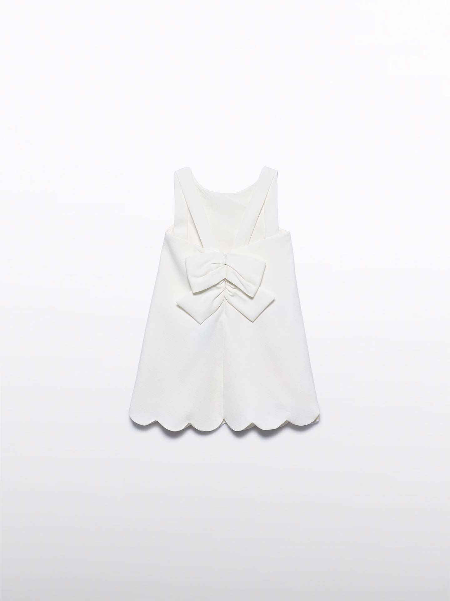 Vestido de Crepe com Flores 3D