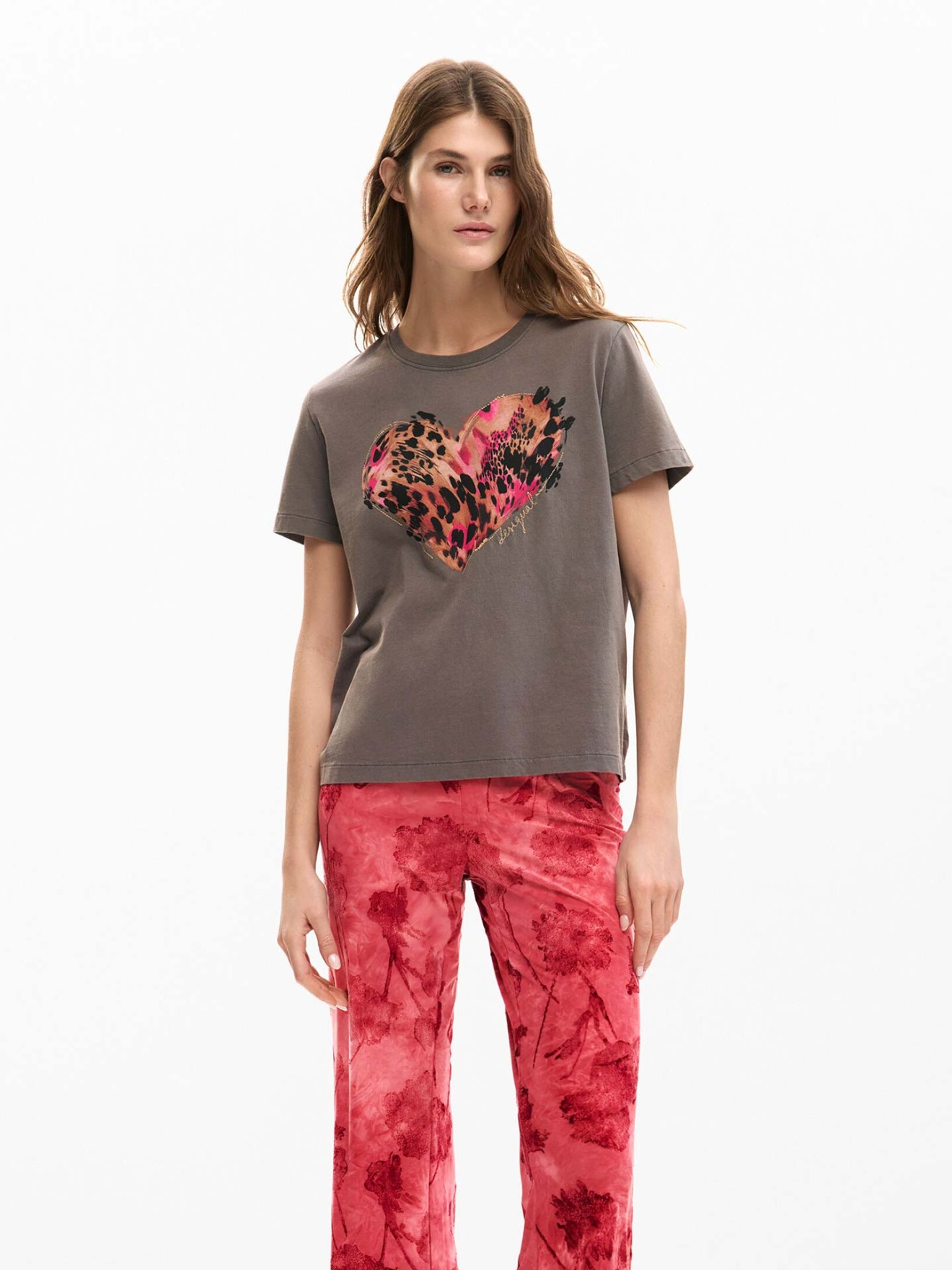 T-shirt com Estampado de Cora��o Animal Print