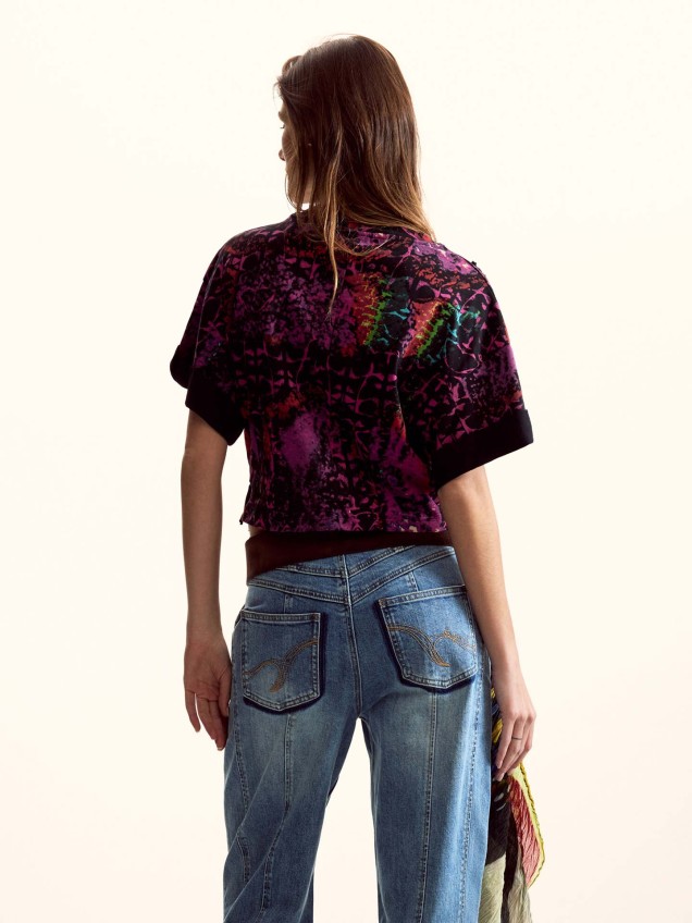 T-shirt com Estampado Étnico