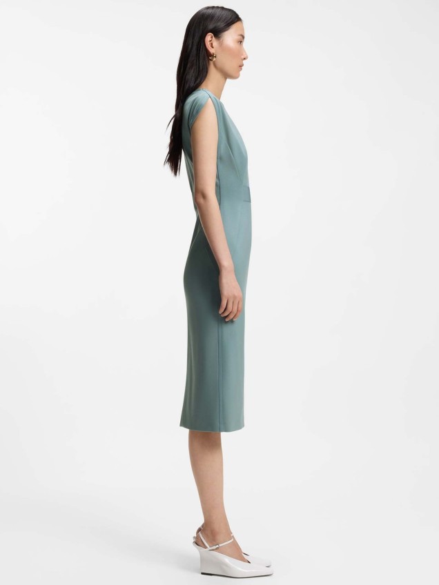 Vestido de Corte Justo