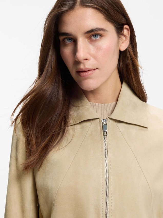 Casaco Curto de Camurça