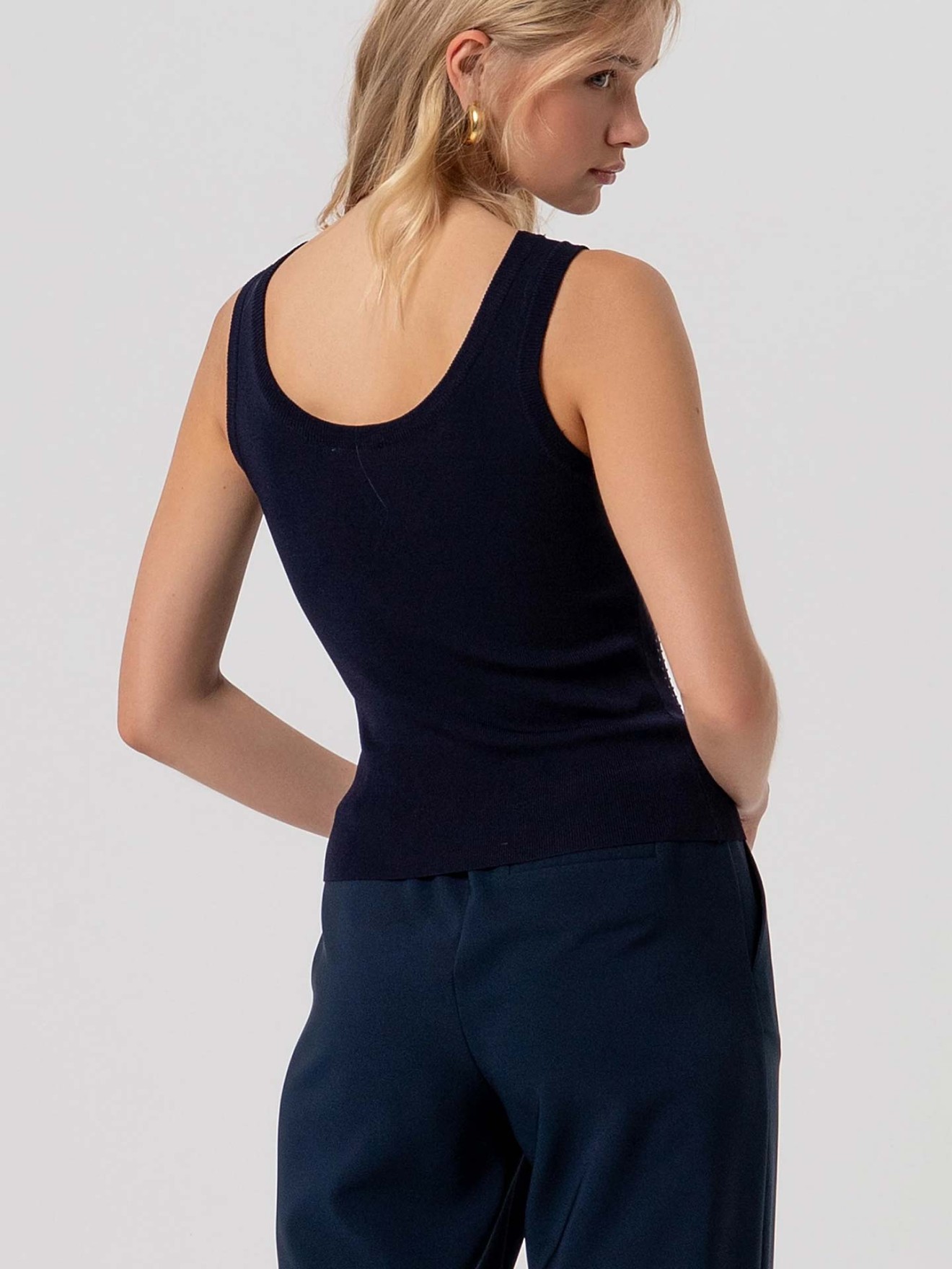 Top de Malha Canelada com Aplica��es de Brilhantes