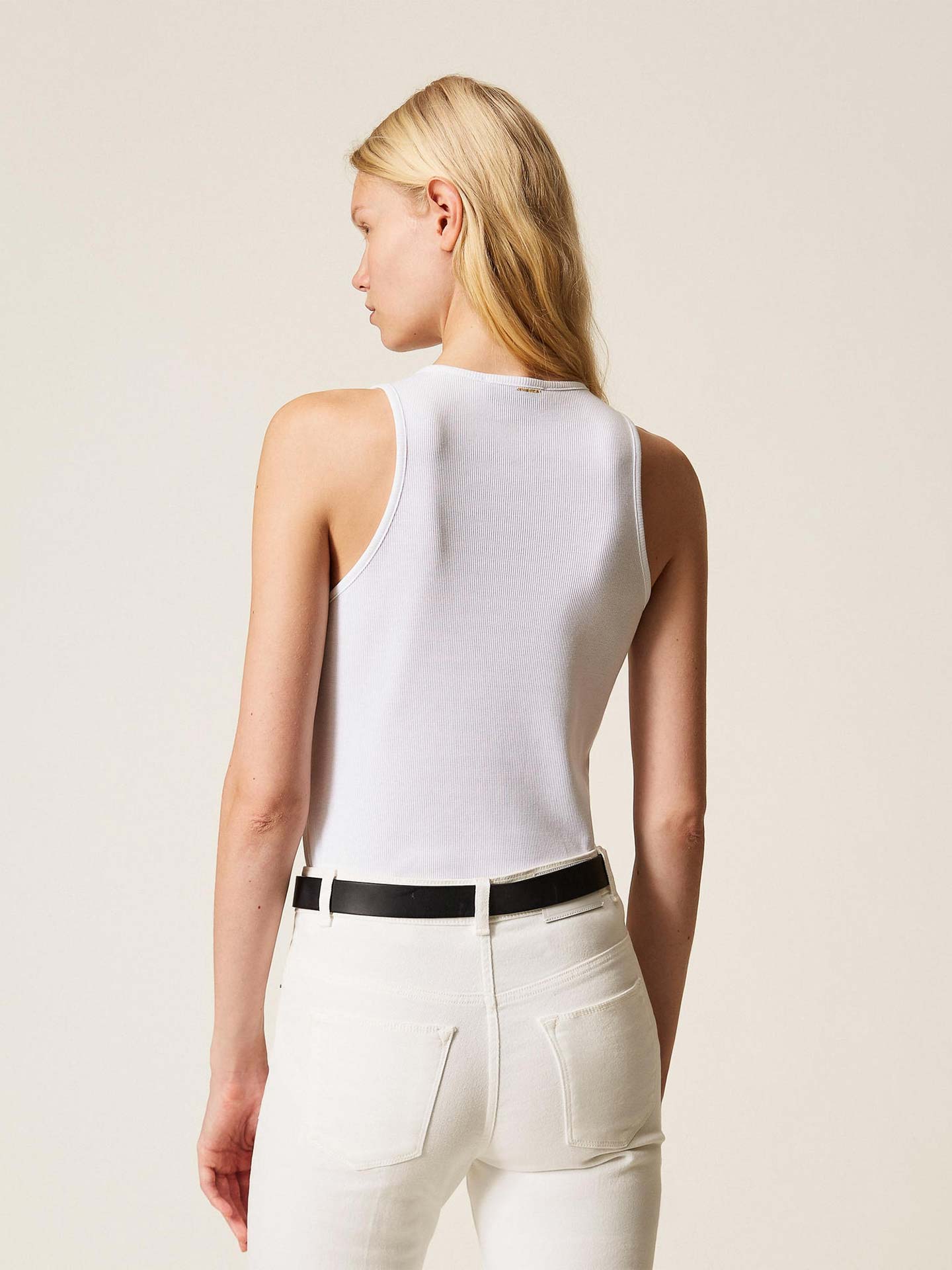 Top com Bordado Floral