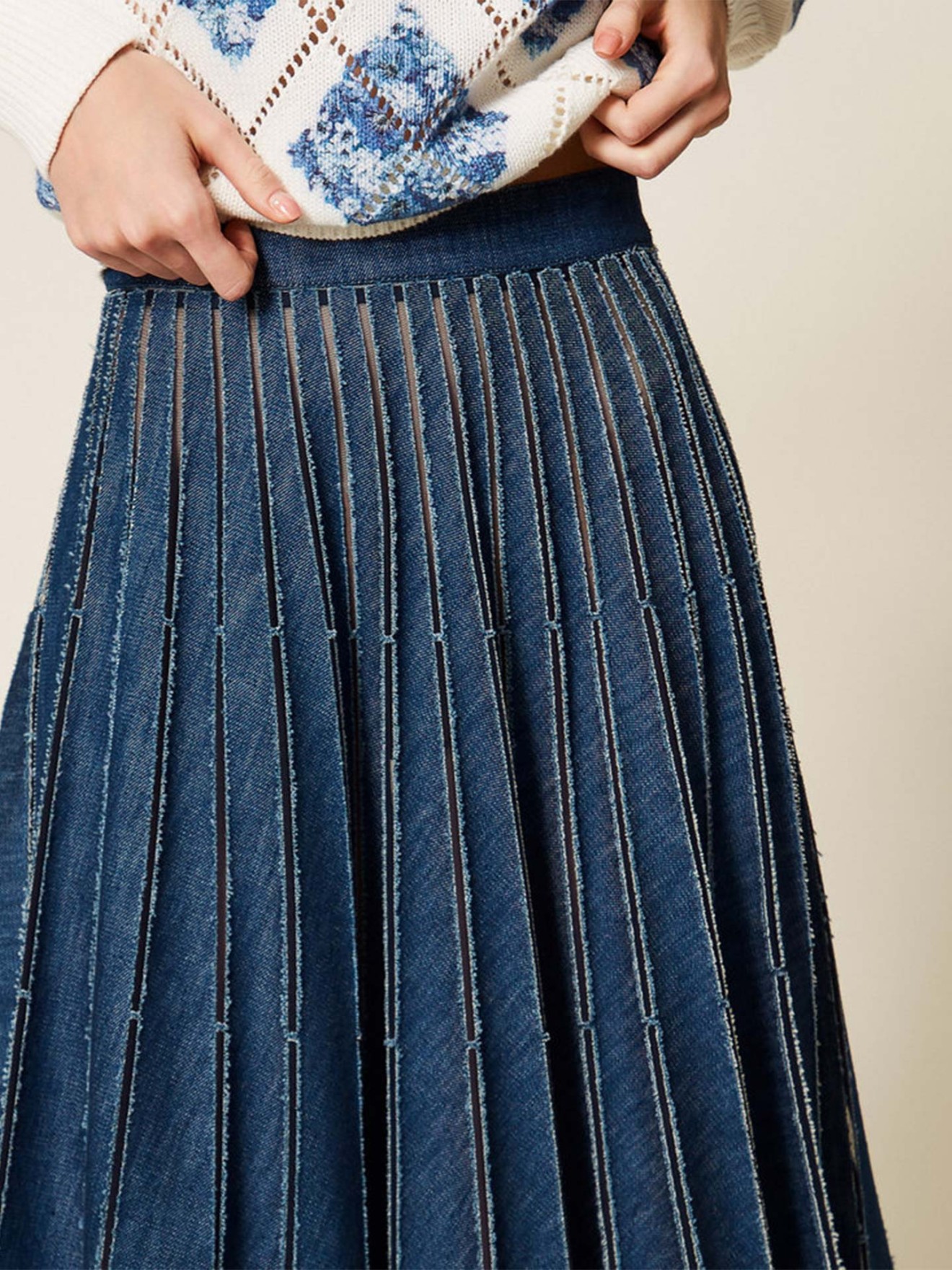 Saia Midi Plissada de Ganga