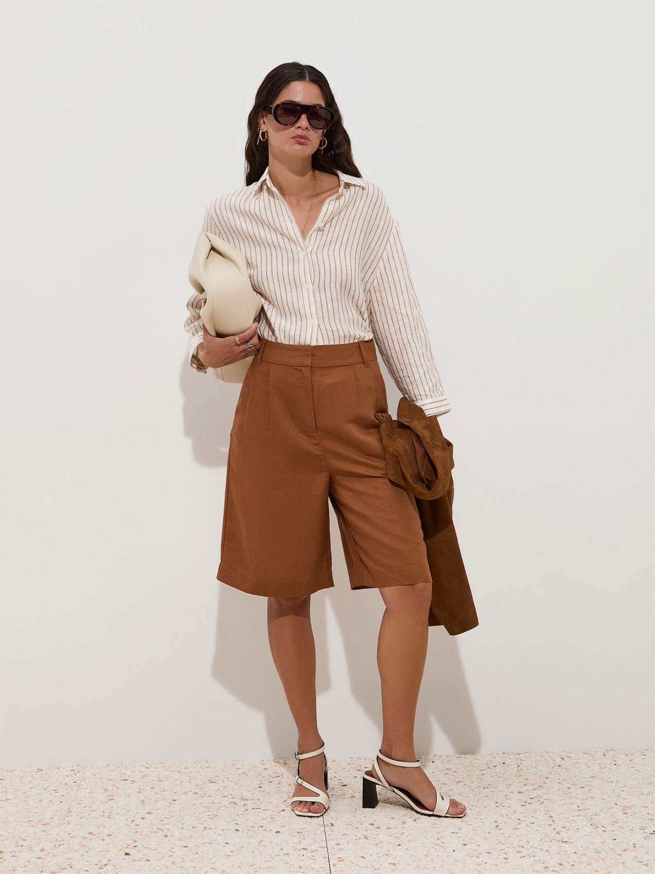 Bermudas de Cintura Subida