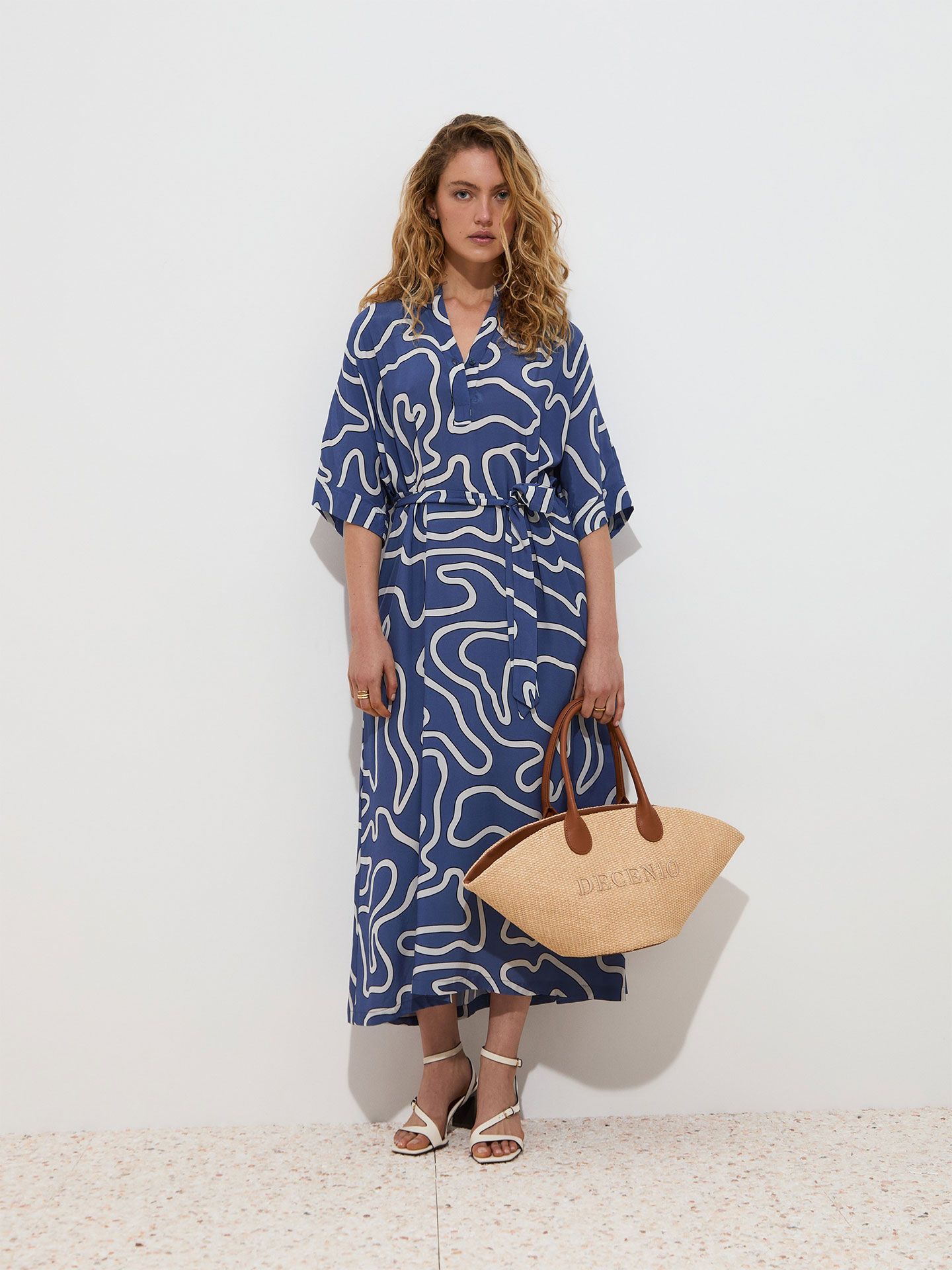 Vestido Camiseiro Midi com Padrão