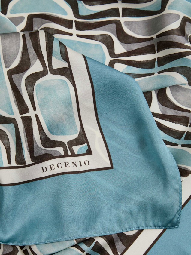 Lenço Quadrado com Estampado