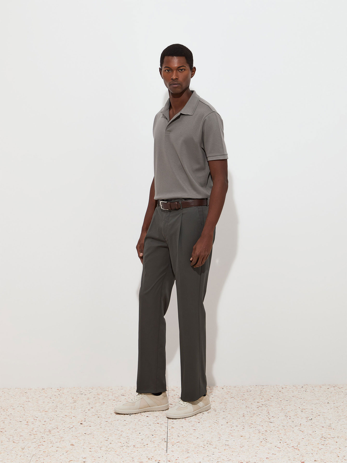 Calças Chino de Corte Clássico