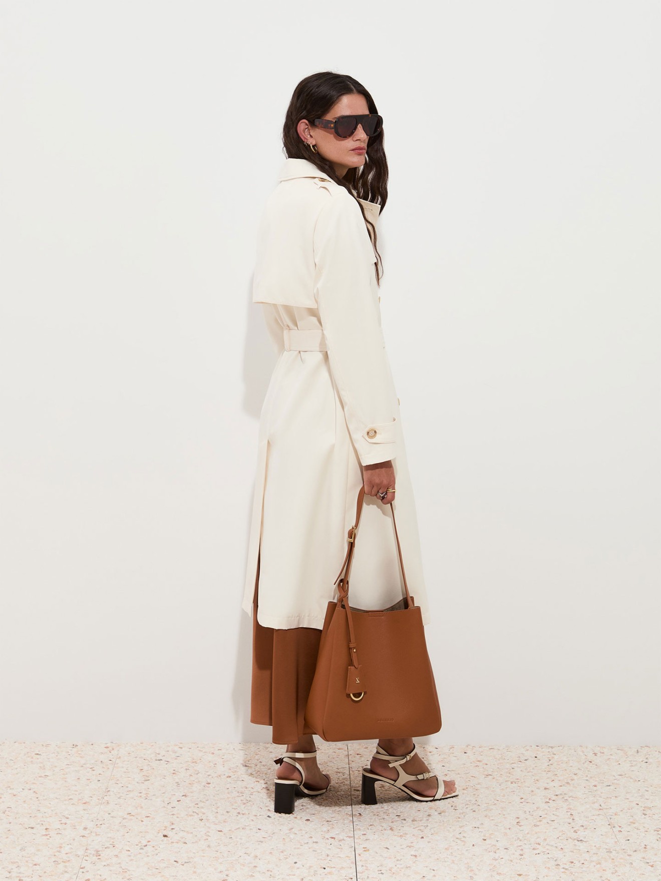 Gabardine Cl�ssica com Cinto