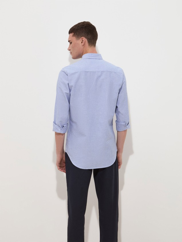 Camisa Slim Fit às Riscas