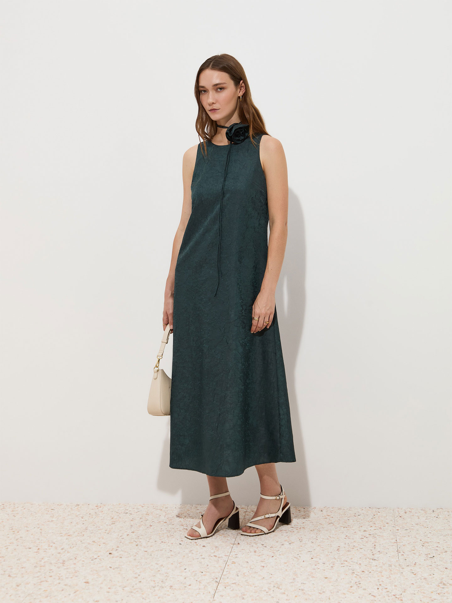 Vestido de Festa Midi com Atilho Floral