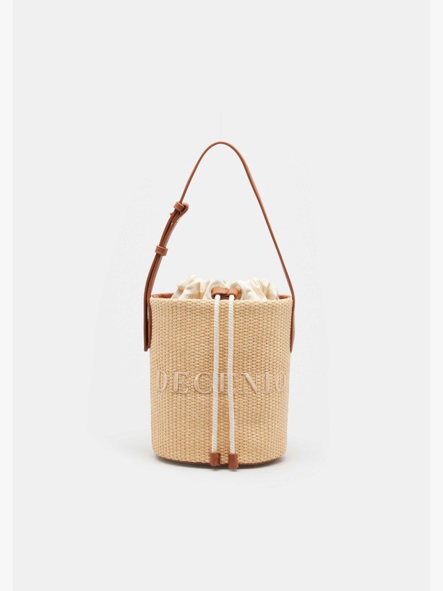 Bucket Bag em R�fia