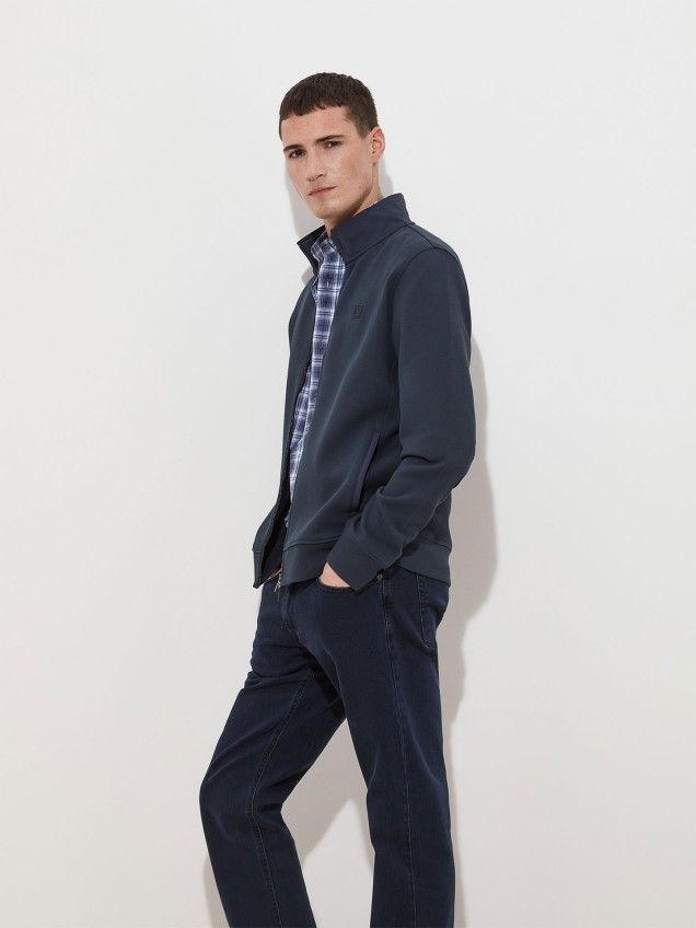 Casaco de Malha com Gola Subida