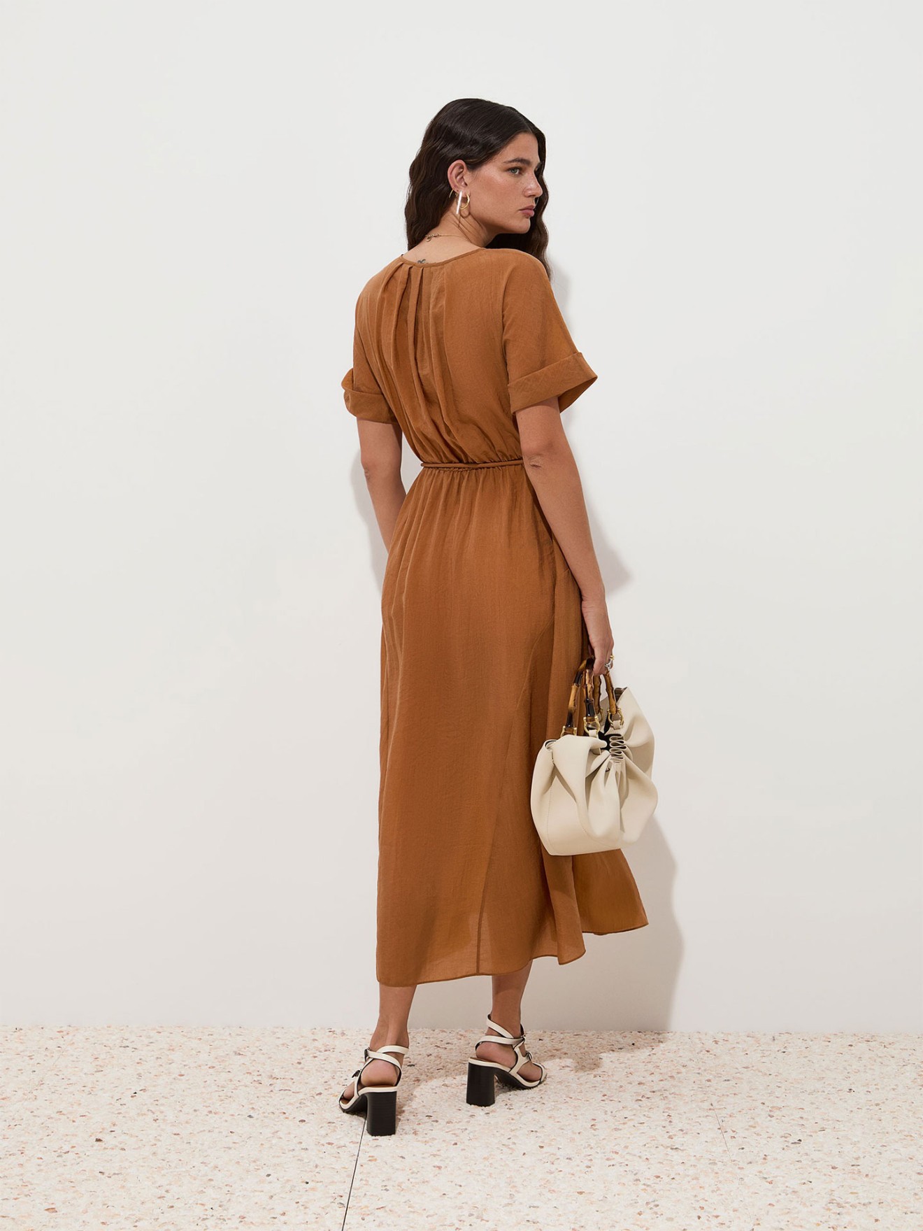 Vestido Comprido de Manga Morcego