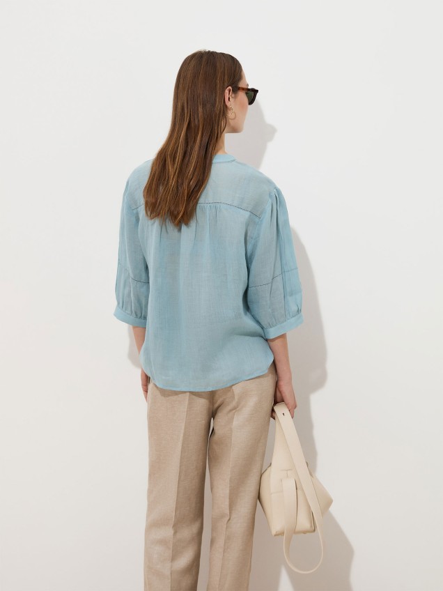 Blusa com Bordado Perfurado