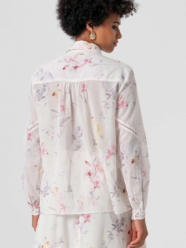 Camisa de Corte Regular com Padrão Floral