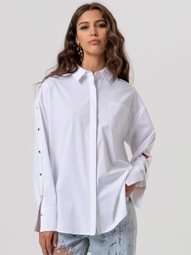 Camisa Oversized com Bot�es Decorativos
